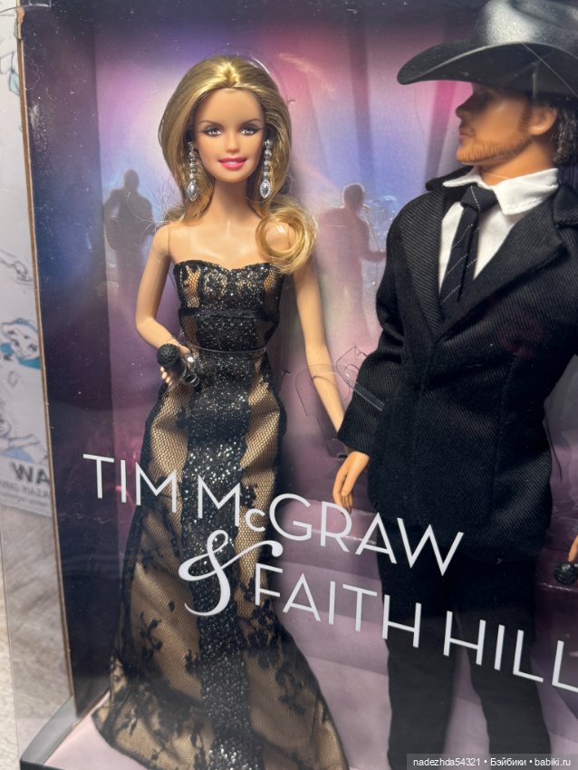 Барби Фейт Хилл из сета с Тимом Макгро (фото 2)