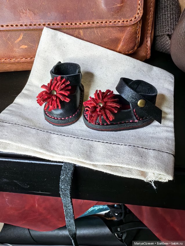 Сандали и платье для Паола Рейна