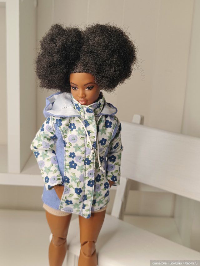 Одежда для кукол Куртка для Барби пышка