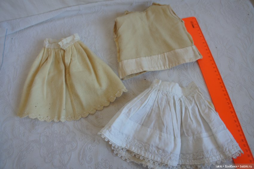 Антикварный наряд для куклы (фото 4)
