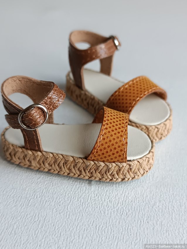 Босоножки для Руби Ред Ruby Red Fashion Friends (фото 2)