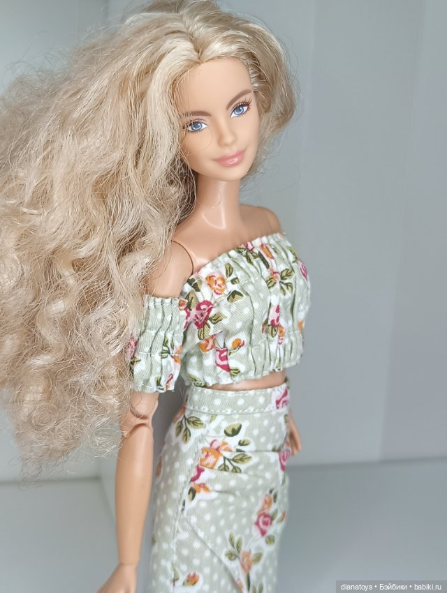 Одежда для Барби топ и юбка (фото 8)