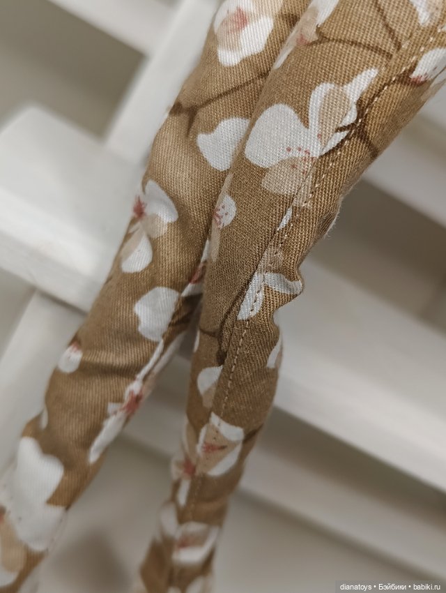 Одежда для кукол Барби комплект брюки и кофточка