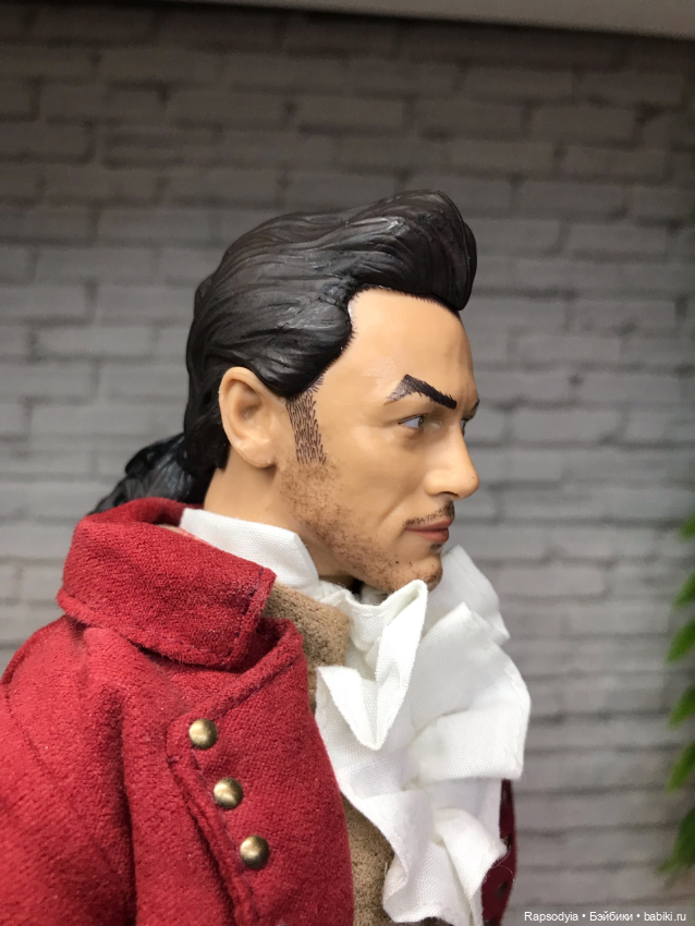 Гастон, портретка Люка Эванса (фото 5)