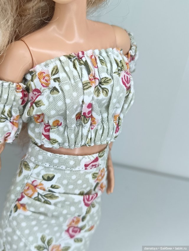 Одежда для Барби топ и юбка (фото 2)