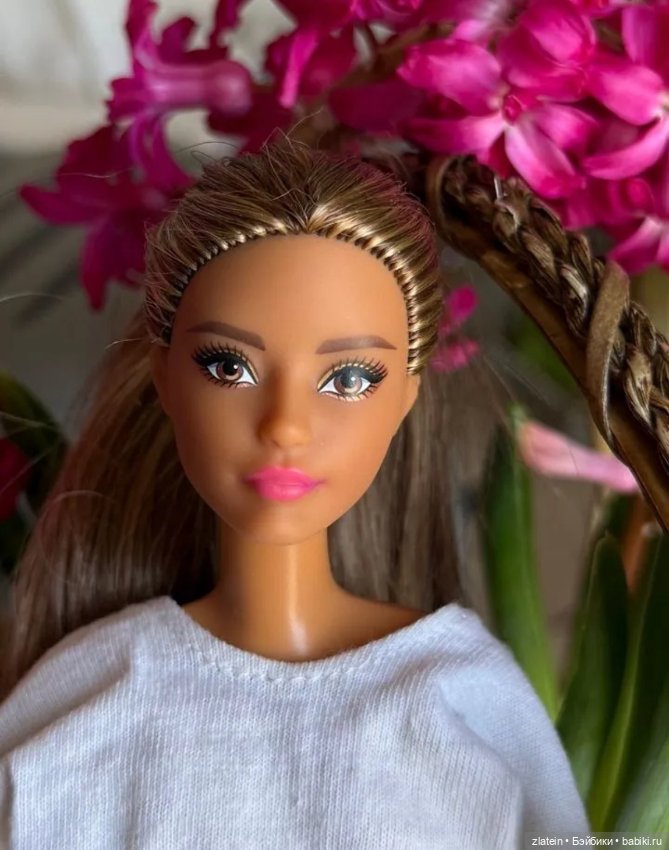 Barbie Looks 15 (Карл) — Игровые куклы