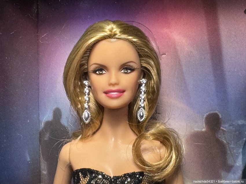 Барби Фейт Хилл из сета с Тимом Макгро (фото 3)