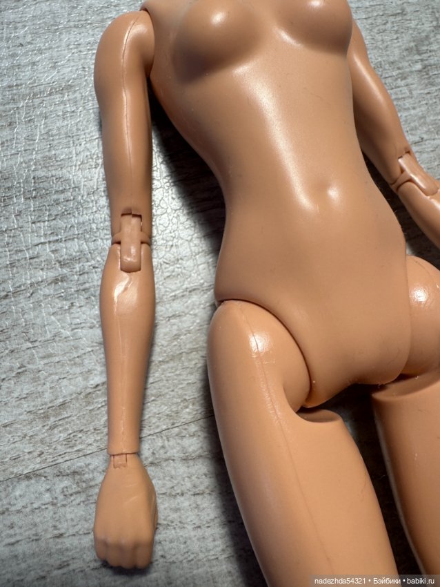 Тело Барби Чудо-женщины выпуск в честь 85-летия (2) (фото 6)