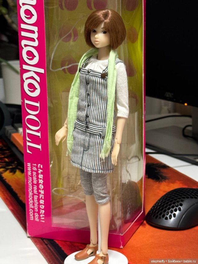 Momoko Skip to the sunlight through the trees (фото 4)