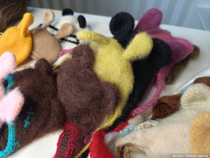 Шапочки с ушками для кукол Паола Рейна paola reina