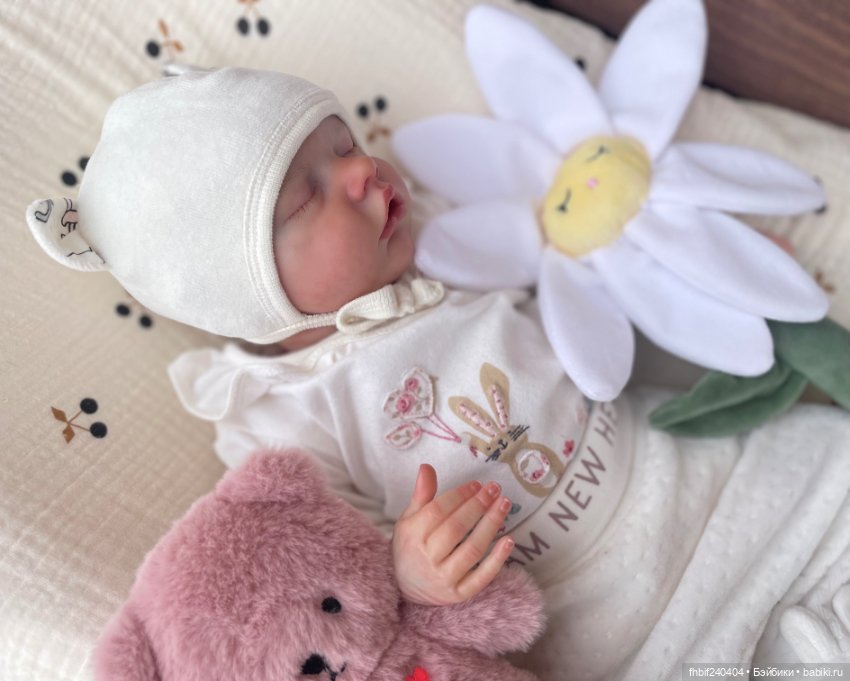 Твин Б от Бонни Браун оригинал