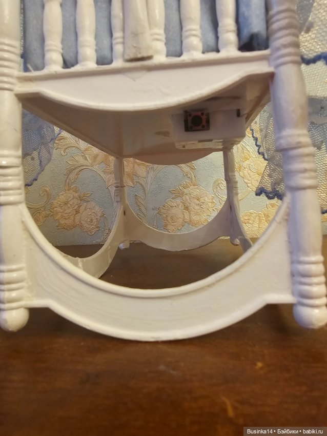 Кроватка для пупсика — Кукольная мебель (фото 7)