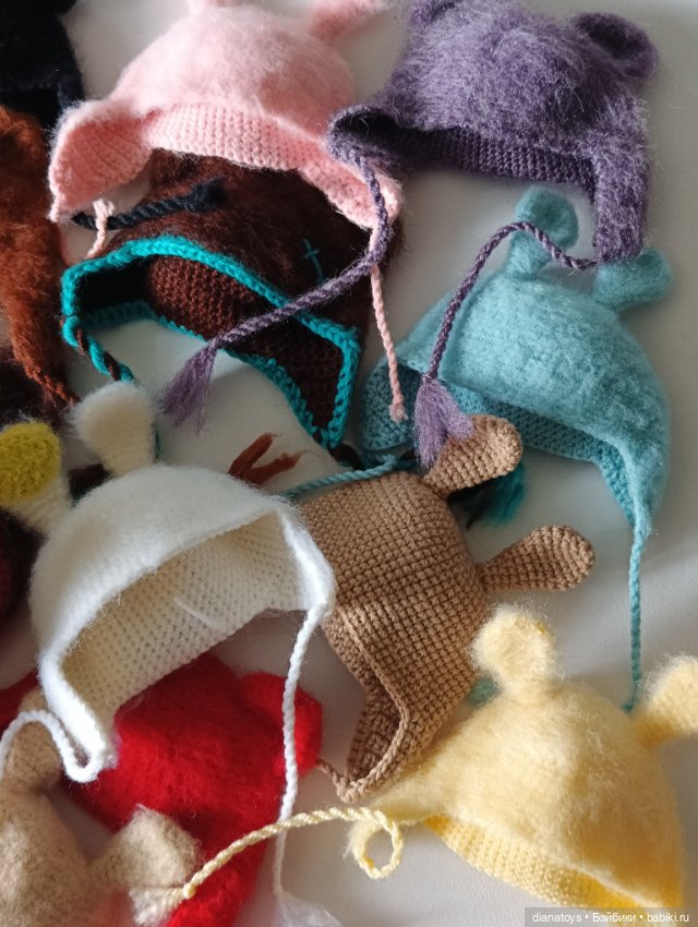 Шапочки с ушками для кукол Паола Рейна paola reina