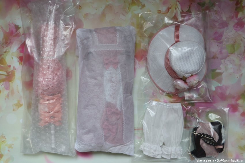 Полный аутфит клубной Марты Руби Ред, Ruby Red, с зонтом