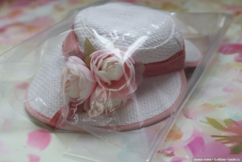 Полный аутфит клубной Марты Руби Ред, Ruby Red, с зонтом (фото 6)