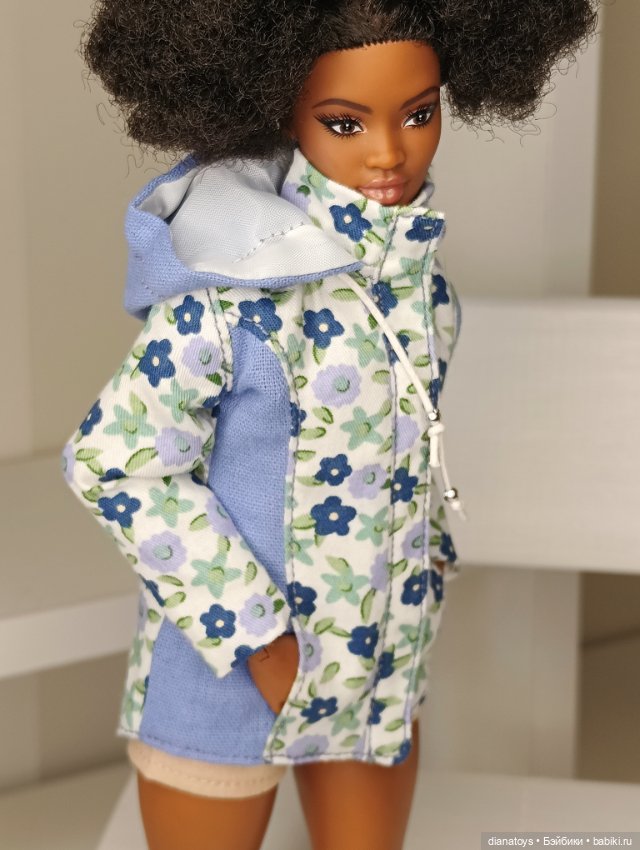 Одежда для кукол Куртка для Барби пышка (фото 3)