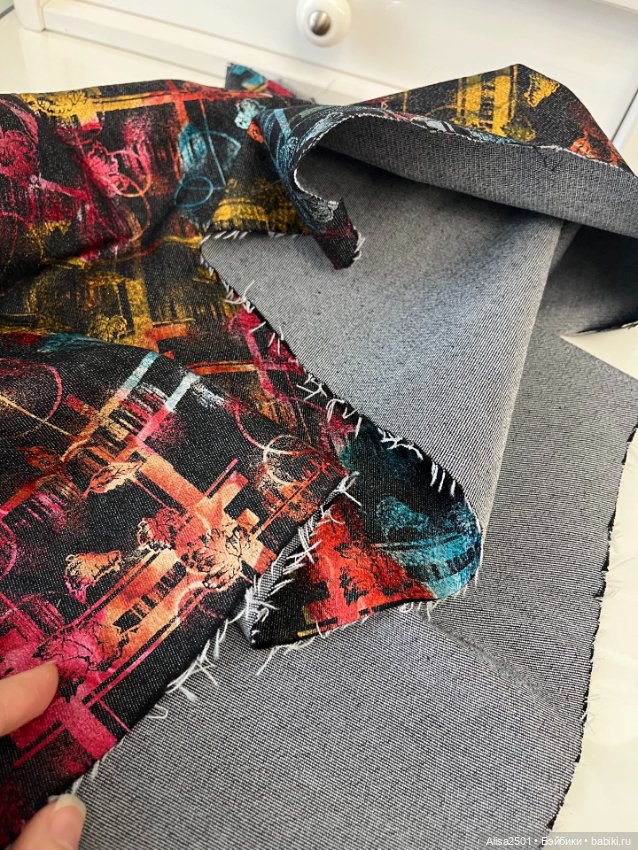 Джинса с блестящим напылением