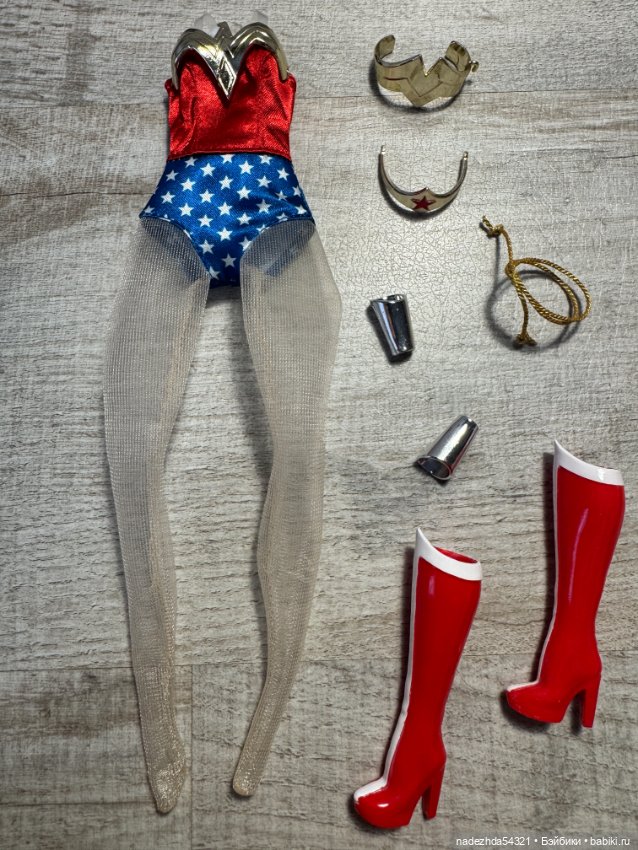 Аутфит Барби Чудо-женщины выпуск в честь 85-летия (2)