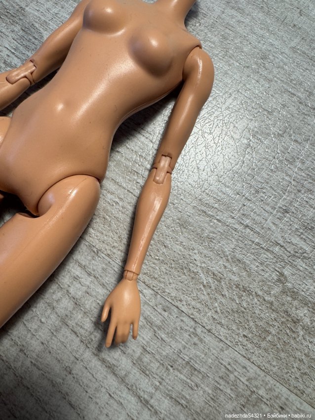 Тело Барби Чудо-женщины выпуск в честь 85-летия (2) (фото 5)