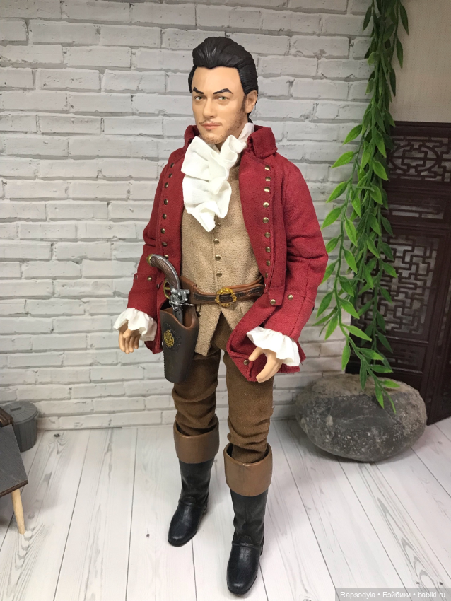 Гастон, портретка Люка Эванса (фото 2)