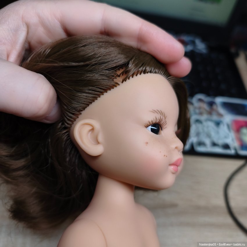 Паола рейна Мали с веснушками