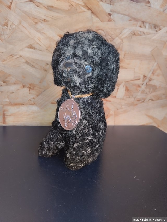 Мягкая игрушка ГДР Собака с медалью