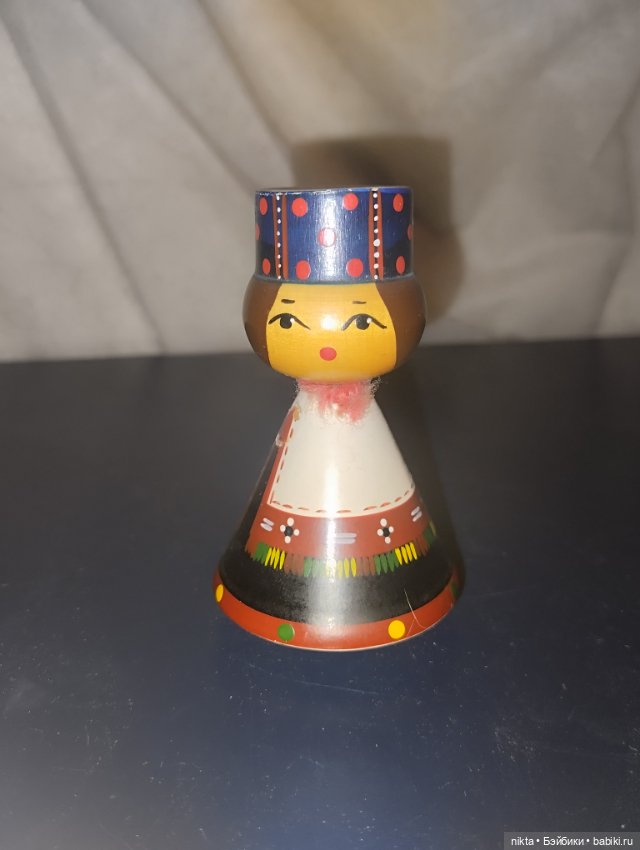 Деревянная игрушка СССР Девушка в народном костюме