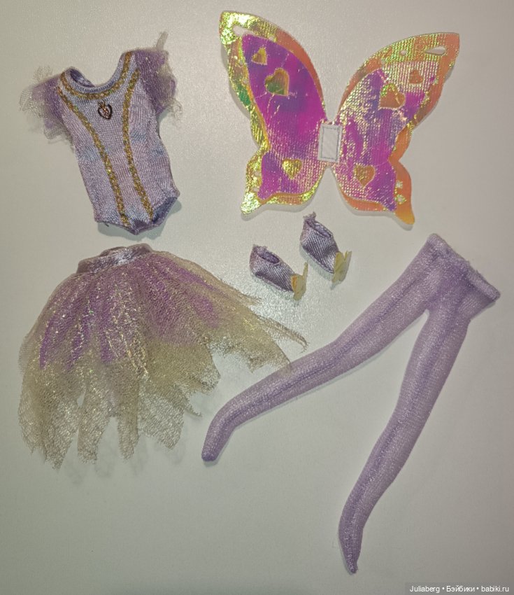 Аутфит для кукол Хартсинок Only Hearts Club