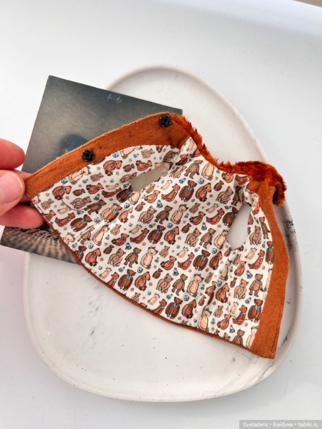 Жилет для куклы блайз или кукол аналогичного размера (фото 3)