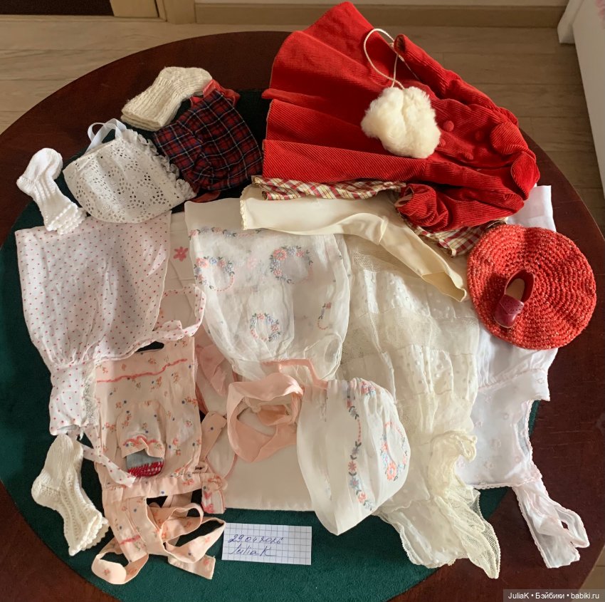 Старенькая одежда для кукол (фото 8)