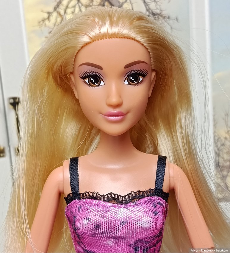 Загорелая блондинка Anlily, аналог Барби йога (фото 2)