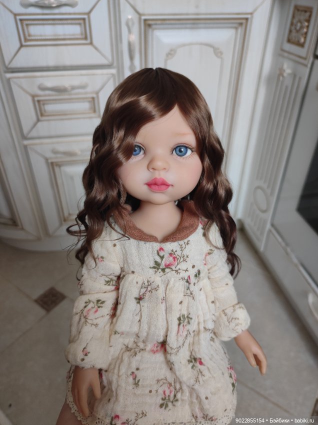 Продам очень красивый паричок из локонов козочки размер 8-9 (фото 7)