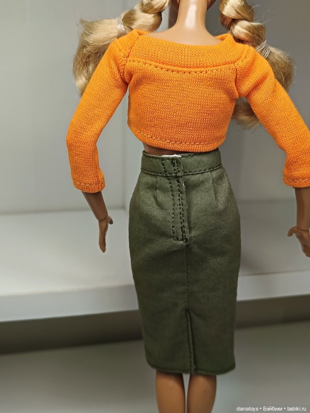 Одежда для Барби Юбка карандаш хаки и топик (фото 4)