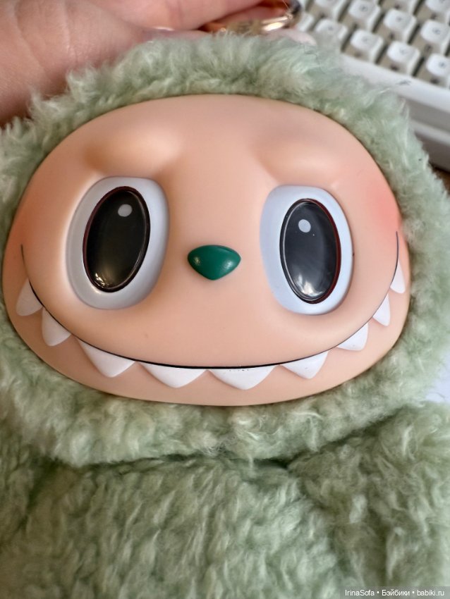 Pop Mart Labubu макарон зеленый (фото 3)