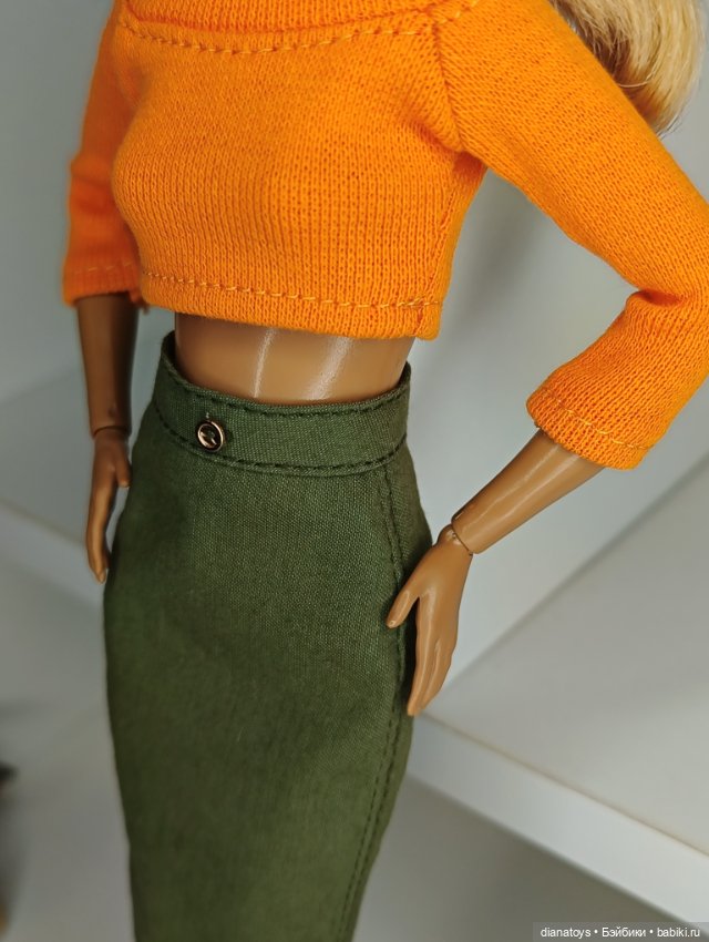 Одежда для Барби Юбка карандаш хаки и топик (фото 3)