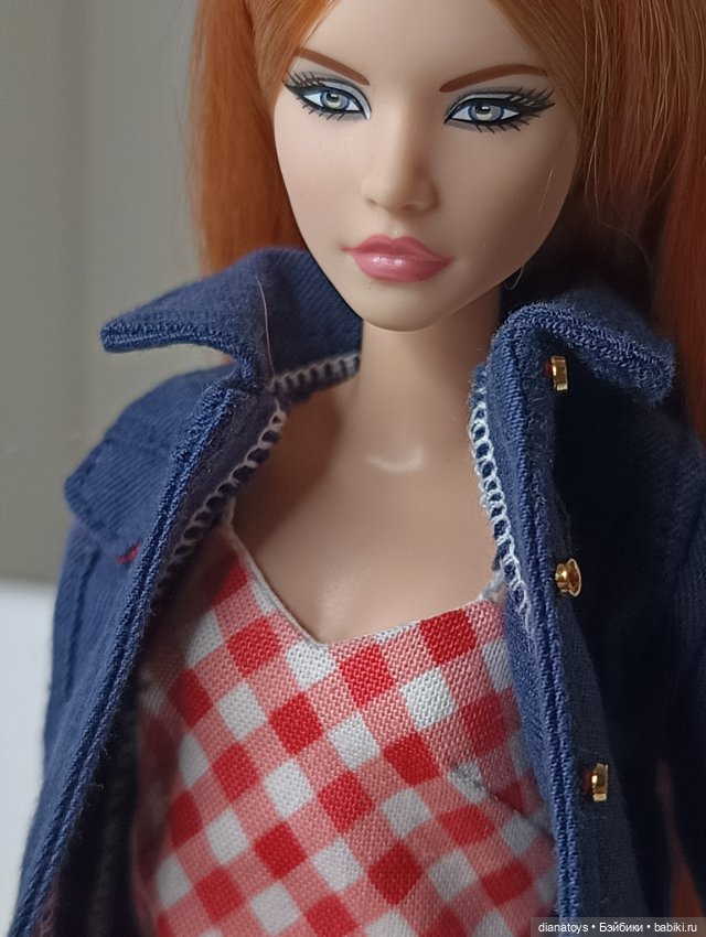 Одежда для Барби джинсовая куртка и мини платье (фото 6)