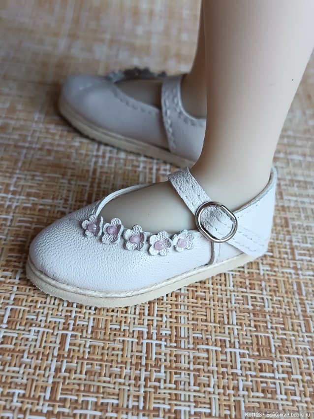 Туфельки для Руби Ред Ruby Red Fashion Friends (фото 4)