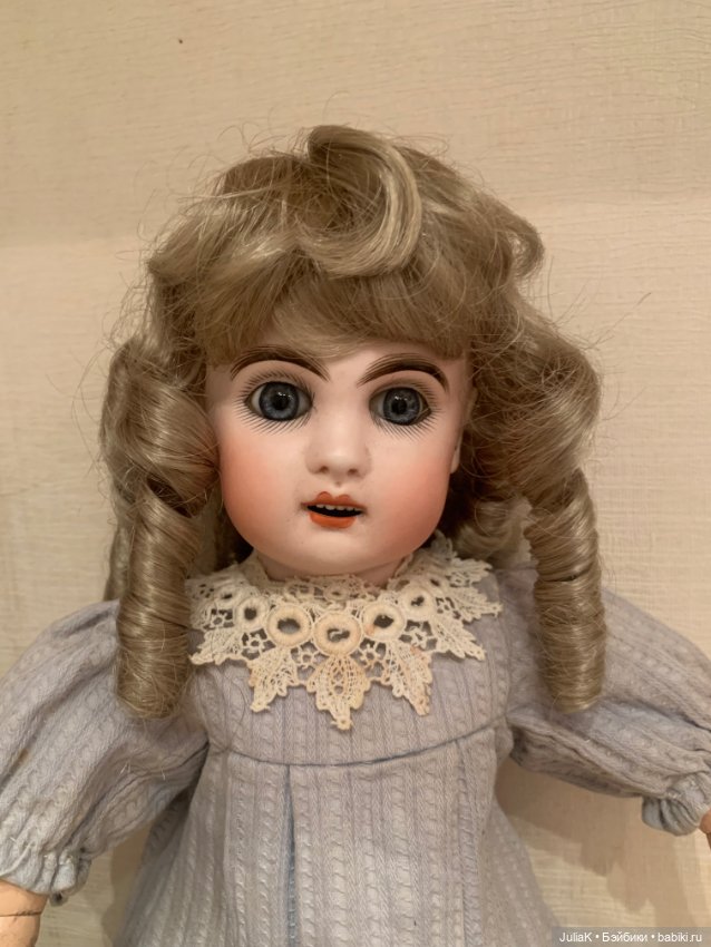 Парички для маленькой куклы (фото 3)