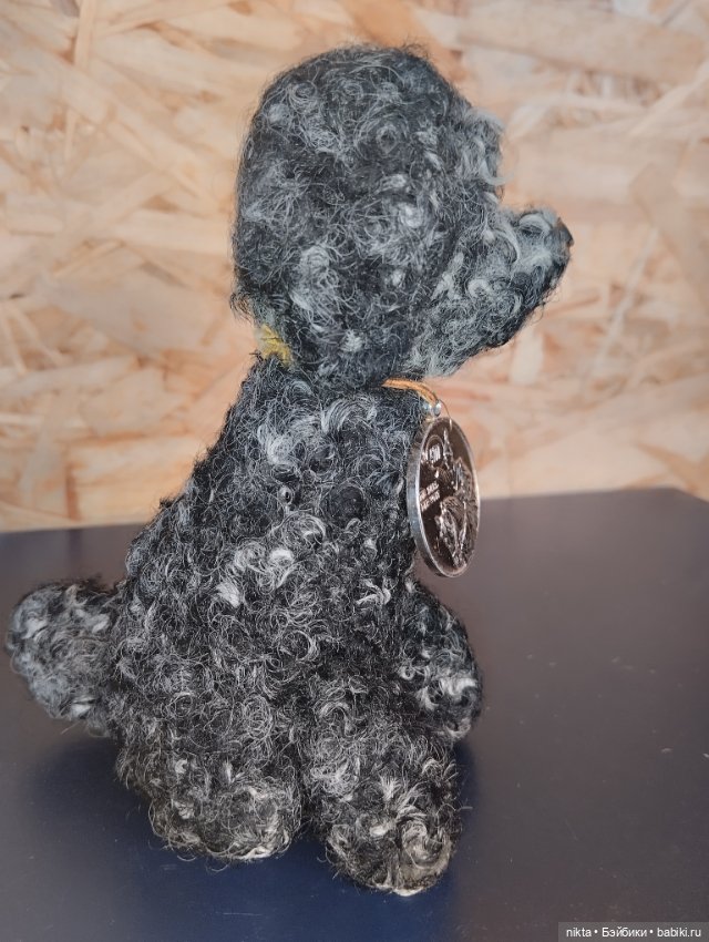 Мягкая игрушка ГДР Собака с медалью (фото 2)