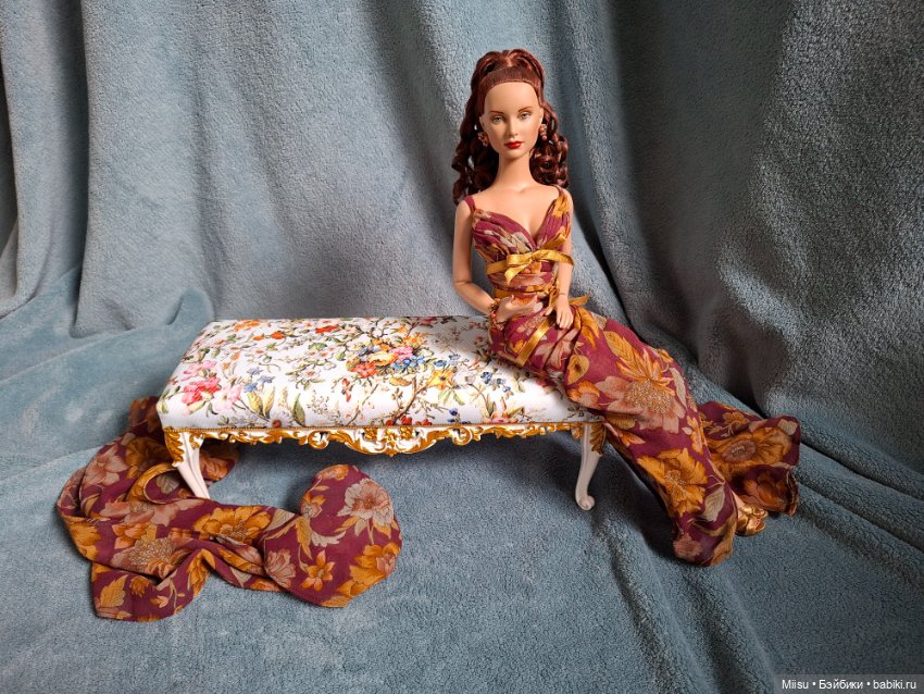 Банкетка для кукол 1/4, ручная работа