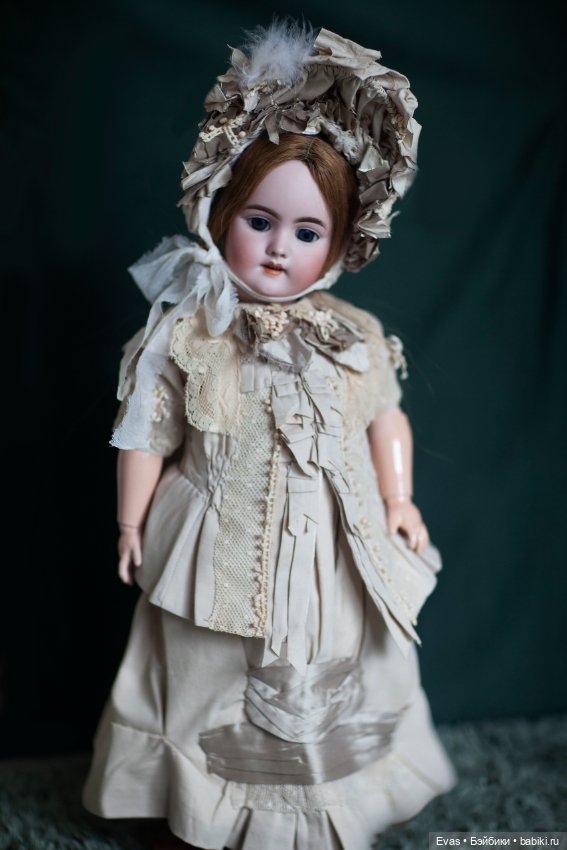 Наряд для антикварной куклы (фото 5)