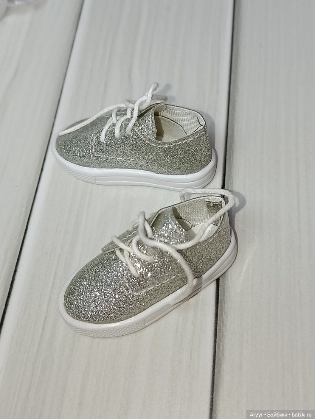 Фирменная обувь Ruby Red для кукол ростом 37см (фото 6)