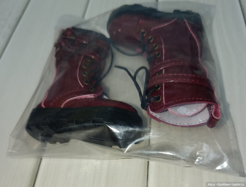 Фирменная обувь Ruby Red для кукол ростом 37см (фото 9)