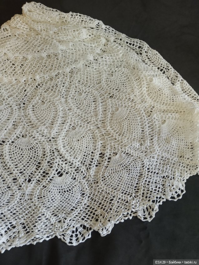 Красивая вязаная скатерть (фото 7)