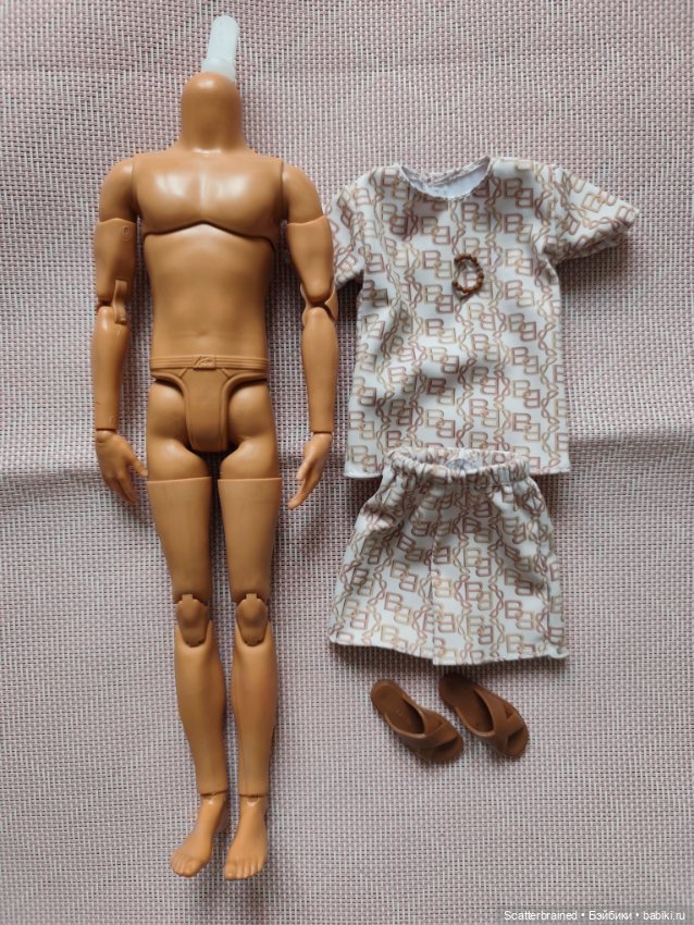 Тело и аутфит от Basics Ken Шон