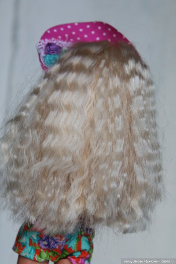 Teen Talk Barbie 1991 — Игровые куклы (фото 3)