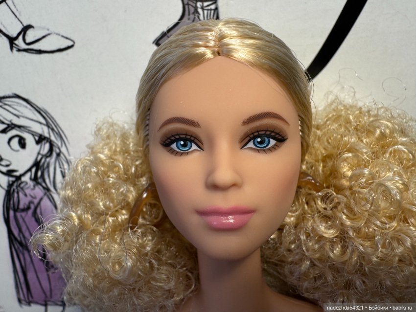 Барби Базовая модель №7 Виктория нюд (фото 4)