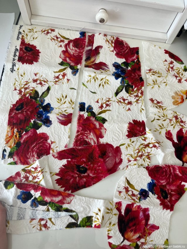 Костюмная с цветами — Ткани (фото 3)