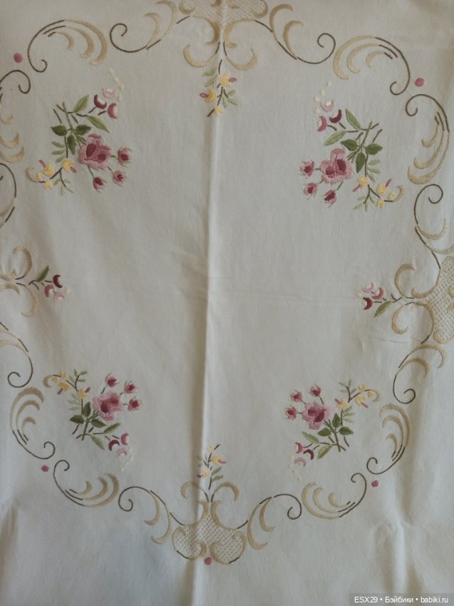 Красивая винтажная скатерть с вышивкой (фото 7)