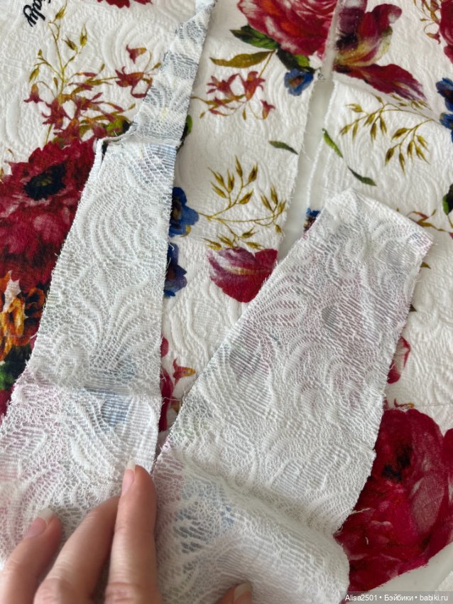 Костюмная с цветами — Ткани (фото 2)